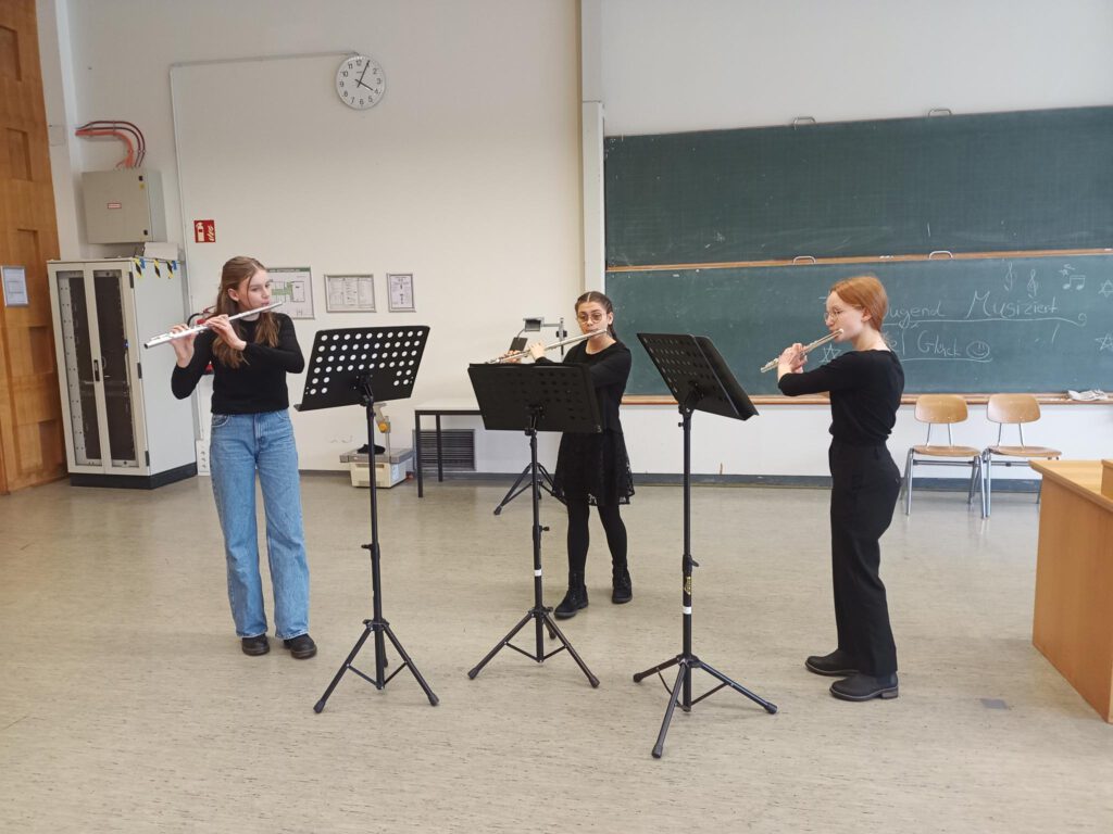 "Das mozartastische Flötentrio" mit Christina Fipper, Paula Flache und Alona Heitkamp